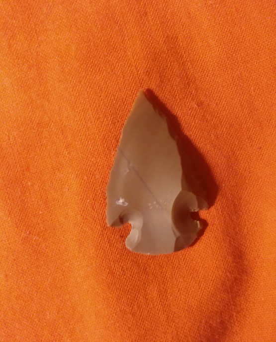 FLINT ARROW HEAD
