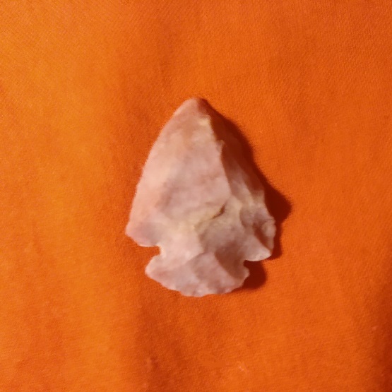 FLINT ARROW HEAD