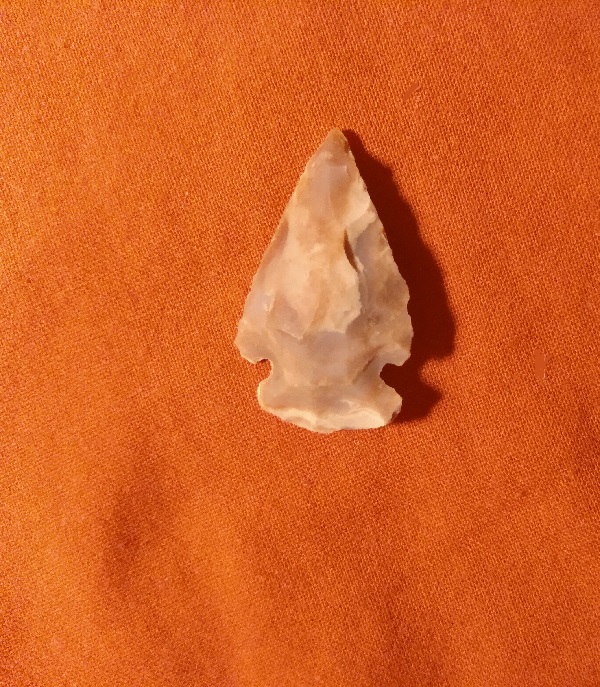 FLINT ARROW HEAD