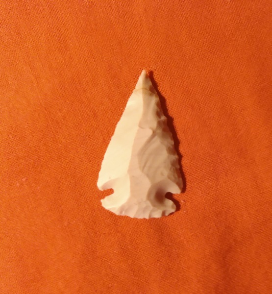 FLINT ARROW HEAD