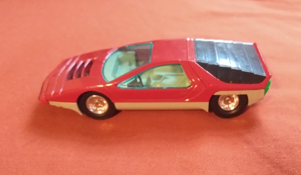 RED DINKY CARABO 1/43 SCALE