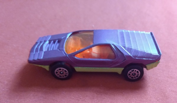 CORGI JR PURPLE BERTONE CARABO