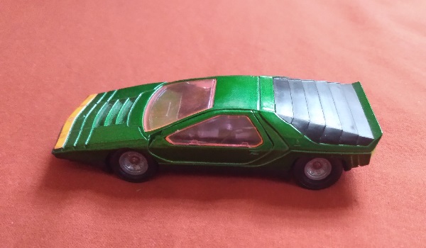 GREEN SOLIDO CARABO
