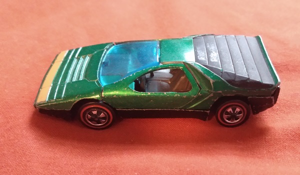 GREEN HOT WHEELS CARABO