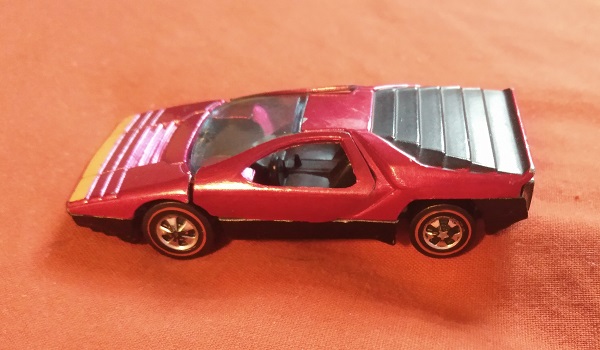 ROSE RED HOT WHEELS