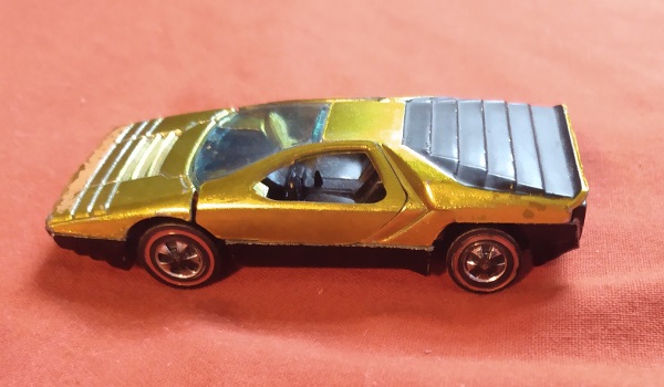 METALLIC YELLOW HOT WHEELS