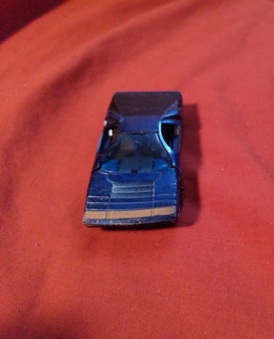 BLUE HOT WHEELS