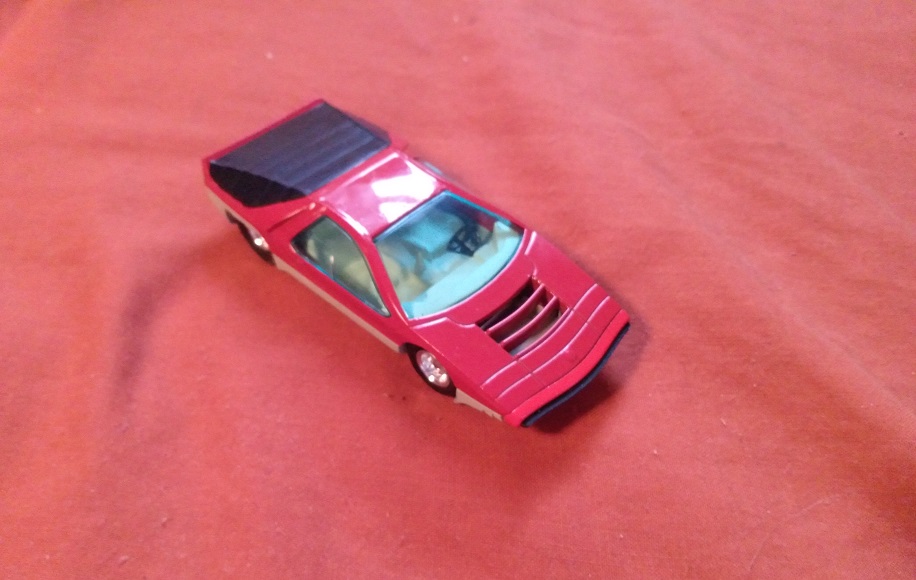 RED DINKY CARABO BERTONE