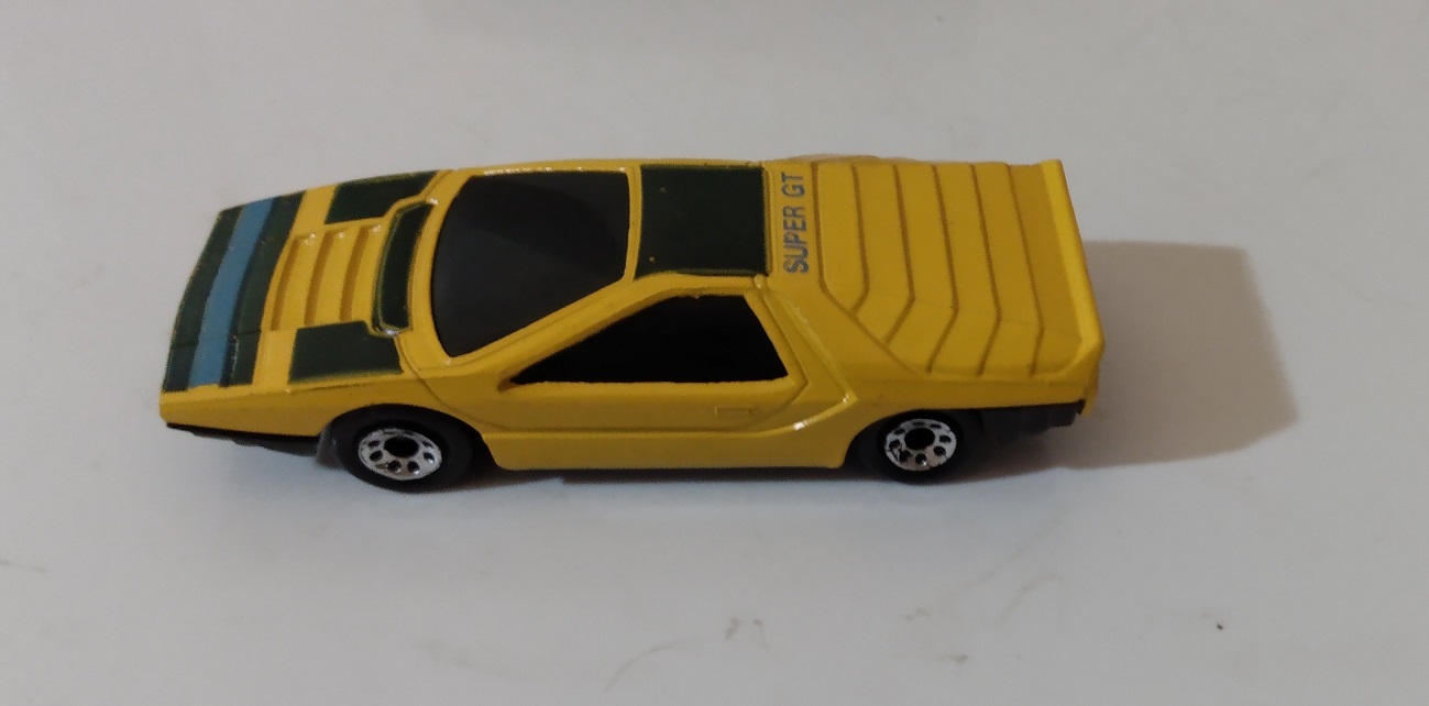 YELLOW MATCHBOX ALFA CARABO
