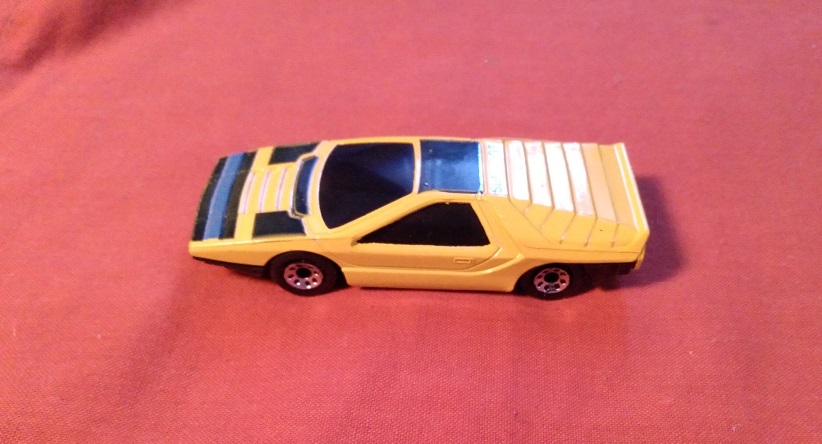YELLOW MATCHBOX ALFA CARABO