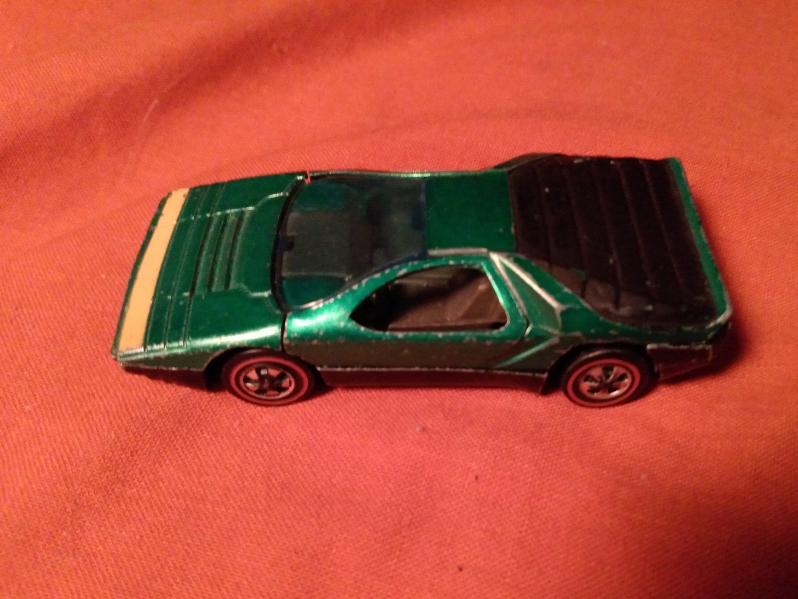 GREEN HOT WHEELS CARABO