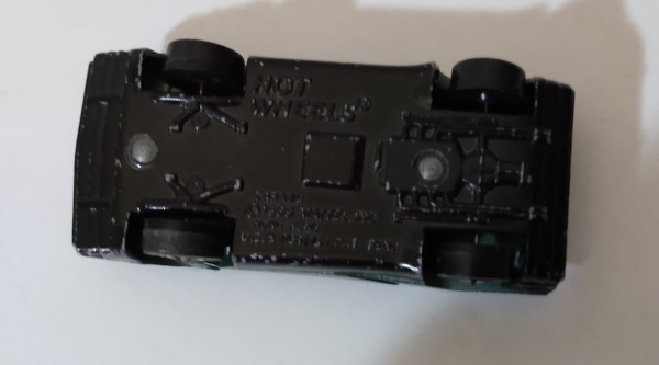 GREEN HOT WHEELS CARABO