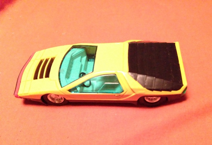 YELLOW DINKY TOYS CARABO BERTONE
