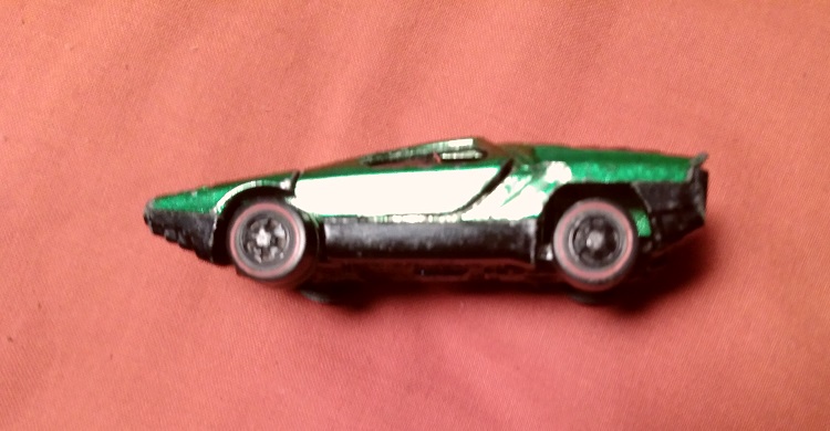 BRIGHT GREEN HOT WHEELS ALFA CARABO