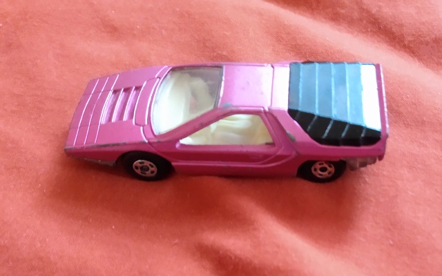 PINK VARIANT MATCHBOX ALFA CARABO