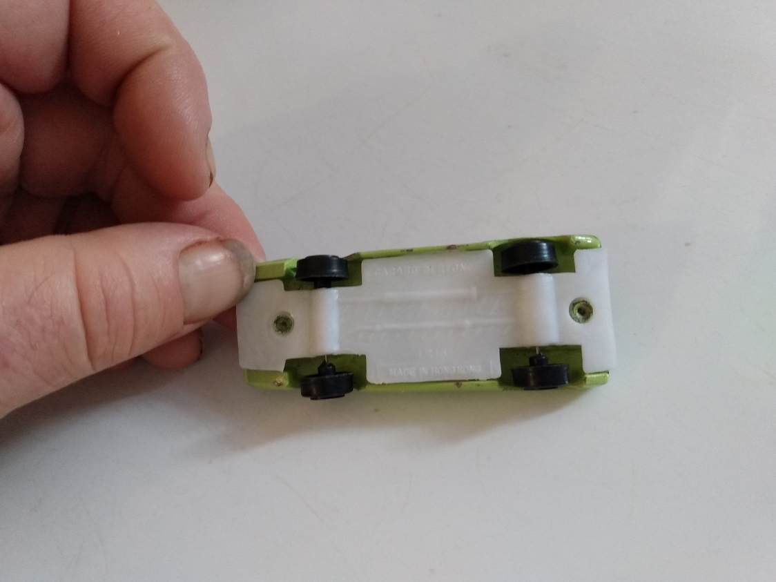 TINS TOYS LIGHT GREEN CARABO BERTONE T216