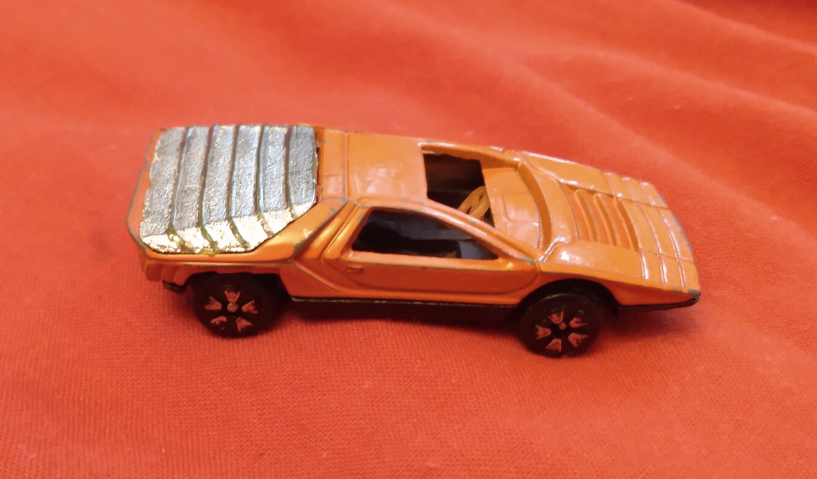 ORANGE PLAYART CARABO BERTONE WITH MISSING WINDSHIELD