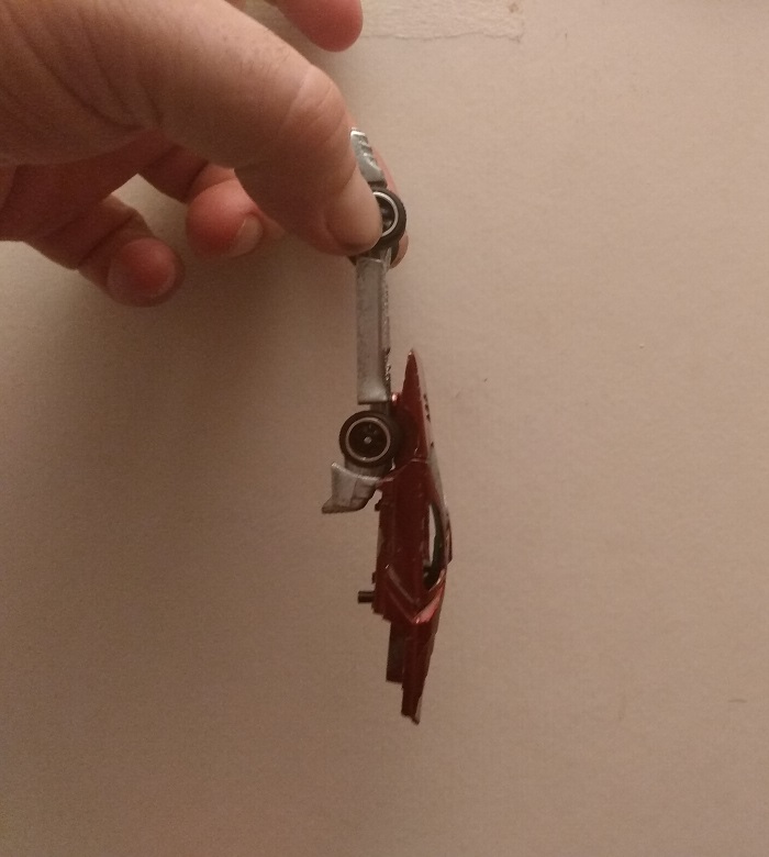 CUSTOM APPLE RED HOT WHEELS CARABO