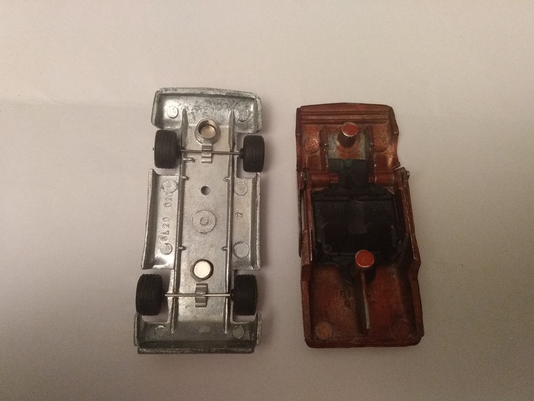 CUSTOM APPLE RED HOT WHEELS CARABO