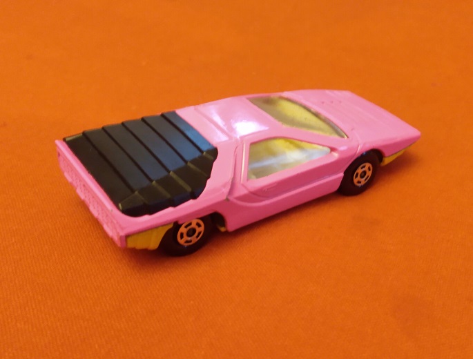 LESNEY MATCHBOX BRIGHT PINK WITHOUT STRIPES ALFA CARABO