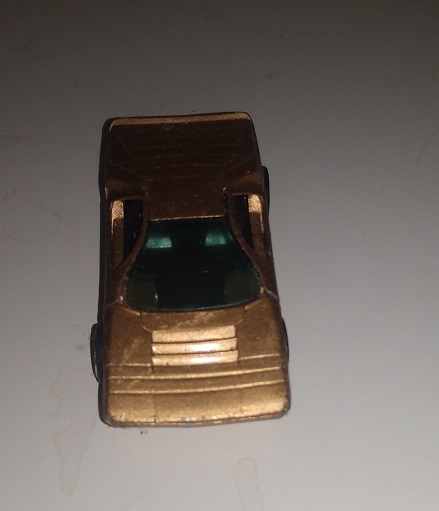 GOLD CUSTOM HOT WHEELS ALFA CARABO