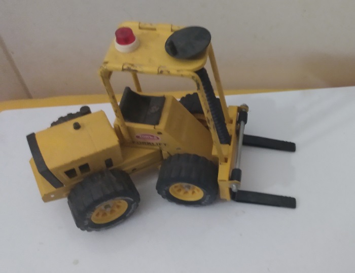 FORKLIFT