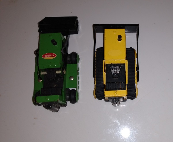 TWO SMALL DIGGERS