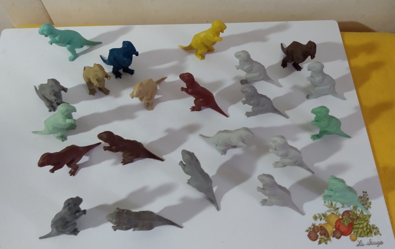 BUNCH OF MARX ALLOSAURS