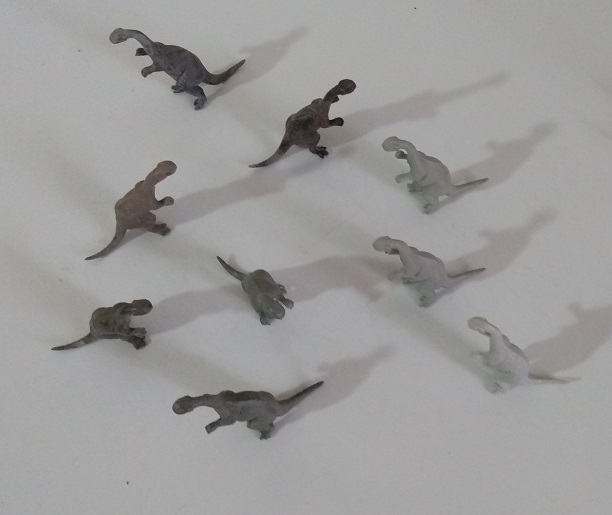 NINE GRAY MARX PLATEOSAURUS