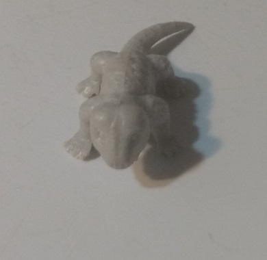 WHITISH LIGHT GRAY MARX CYNOGNATHUS FIGURE