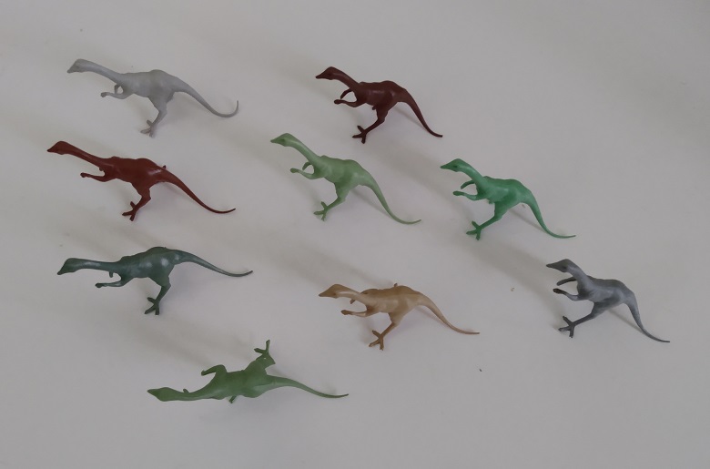 FLOCK OF STRUTHIOMIMUS