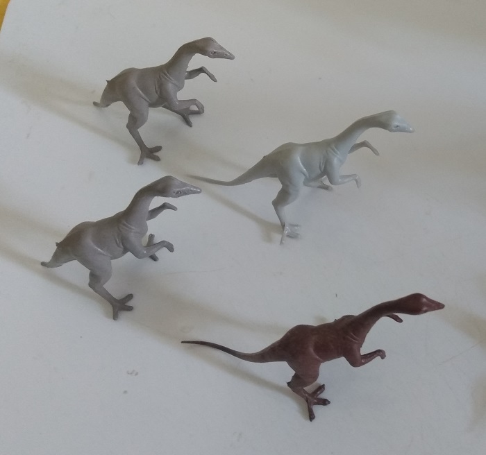 FOUR MARX DUMP STRUTHIOMIMUS