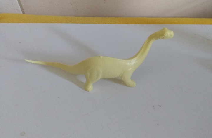 LIGHT YELLOW SDC BRONTOSAURUS