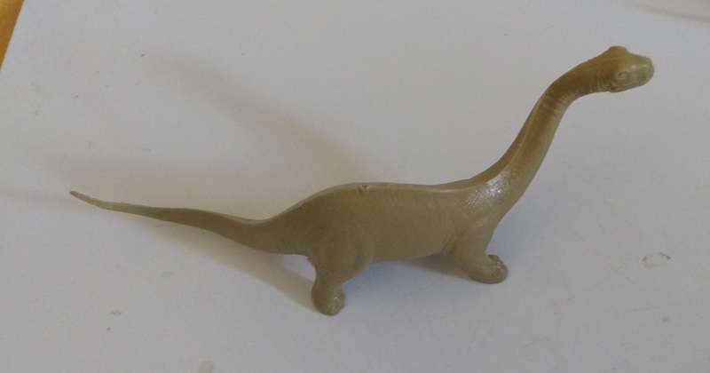 SDC MUSTARD COLOR BRONTOSAURUS