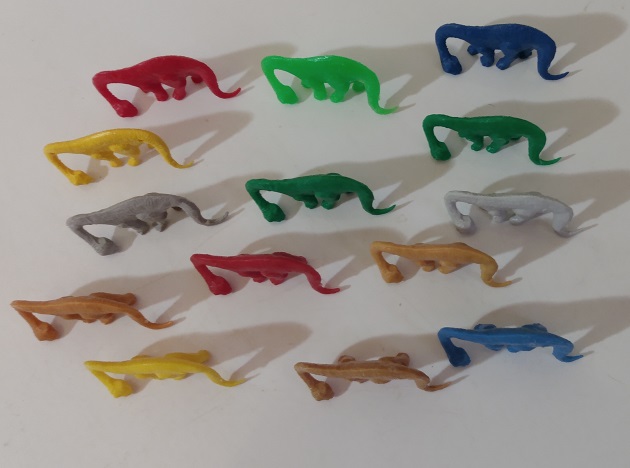 TIMMEE EARLY SERIES BRONTOSAURUS WITH HEAD TO THE GROUND