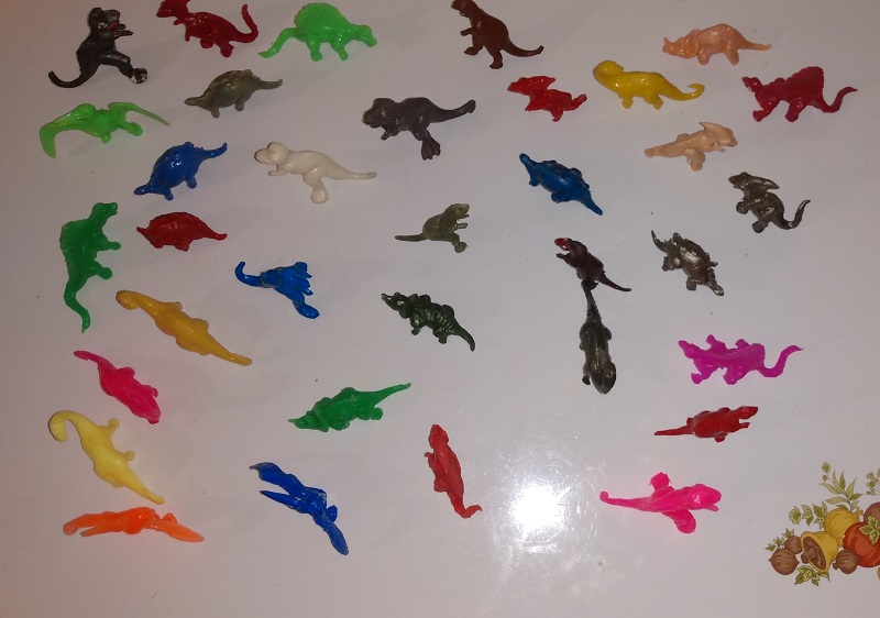 VERY LARGE GROUP OF MINI AJAX DINOSAURS