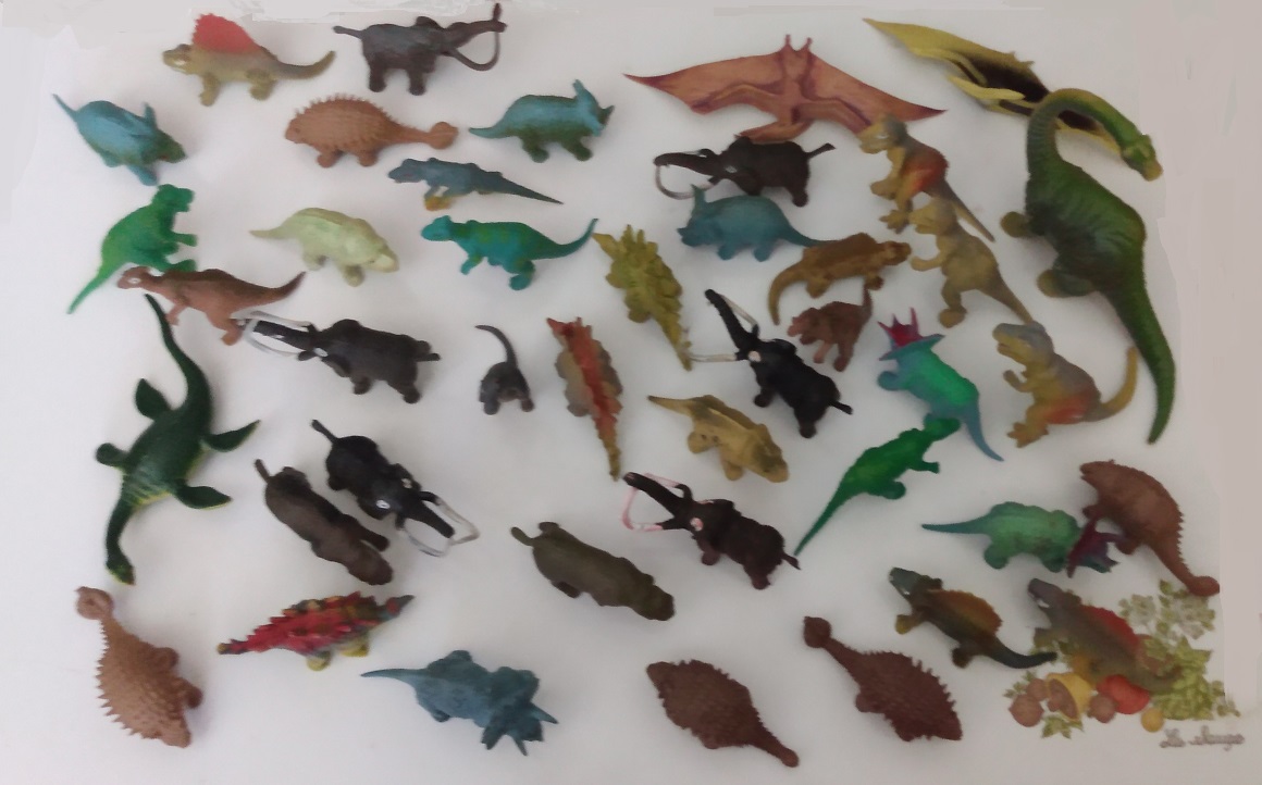 INPRO DINOSAUR FAMILY PICTURE WITH MY NEW BRONTO