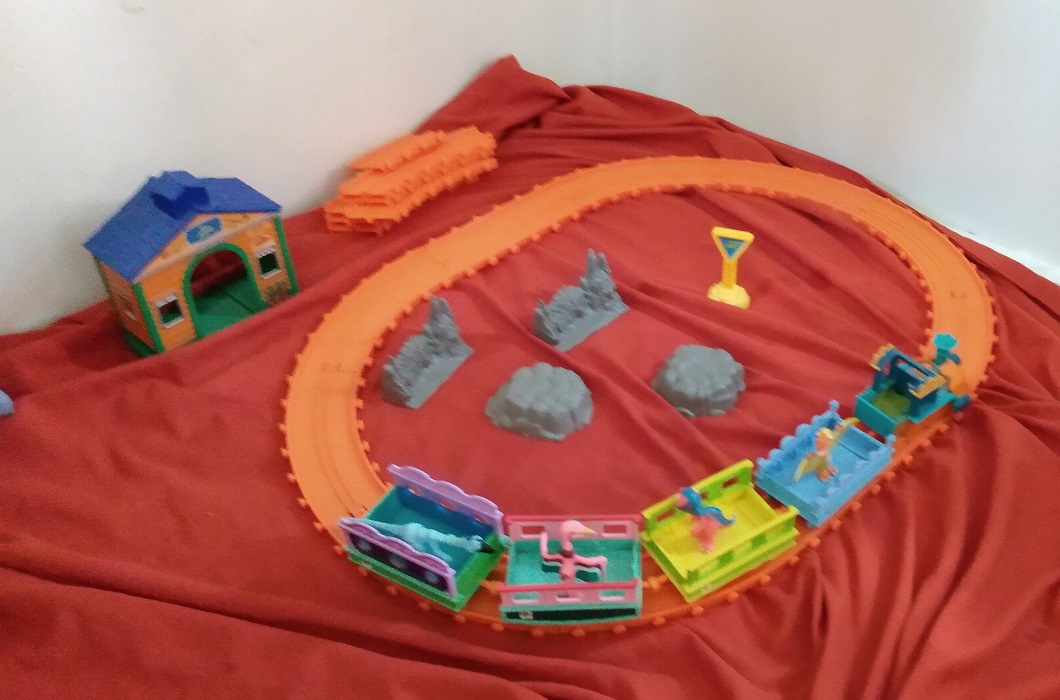 DINOSAUR TRAIN