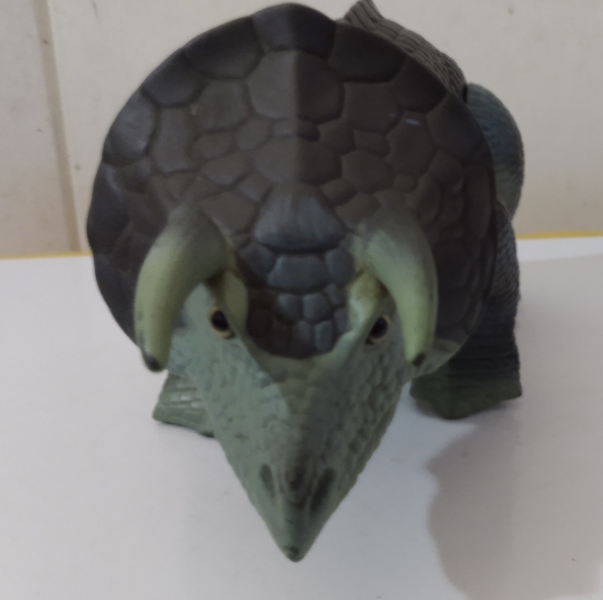 DINO RIDERS TRICERATOPS