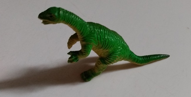 DINOWORLD PLASTIC PLATEOSAURUS FIGURE