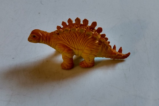 DINOWORLD PLASTIC STEGOSAURUS FIGURE