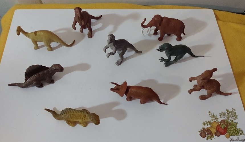 NINE FUNRISE PREHISTORIC ANIMALS