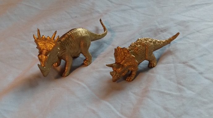 GOLD DINOSAURS
