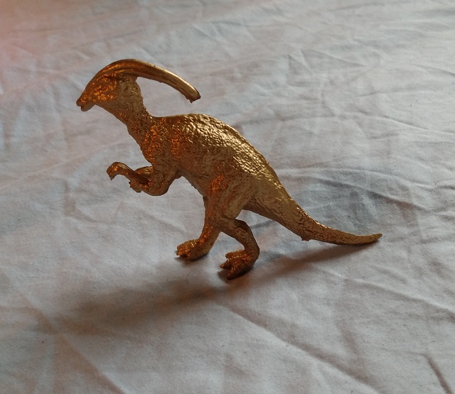 GOLD DINOSAUR