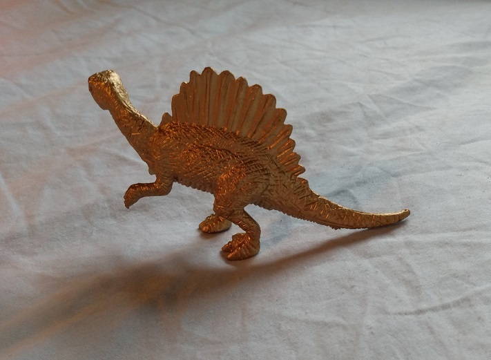 GOLD SPINOSAURUS