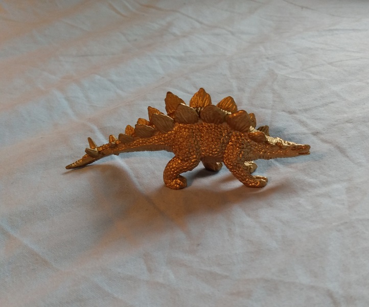 GOLD DINOSAUR