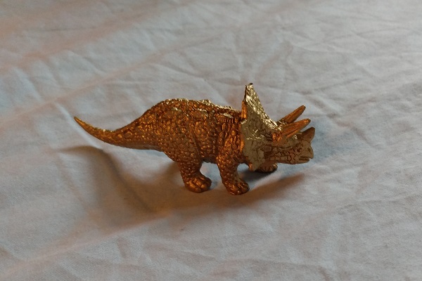 GOLD TRICERATOPS