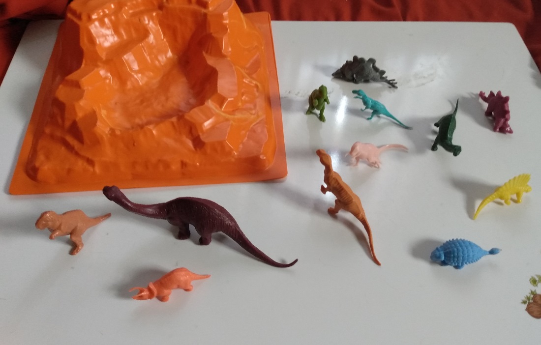 ORANGE MOUNTAIN DINOSAURS