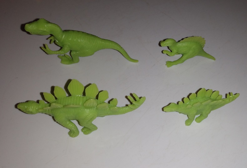 GREEN PLASTIC DINOSAURS