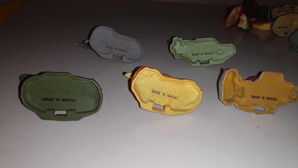 AMBLIN METAL DINOSAURS